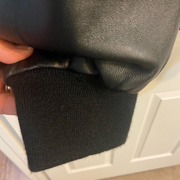 Vintage New York Classics Leather Bomber Jacket - Picture 6 of 8